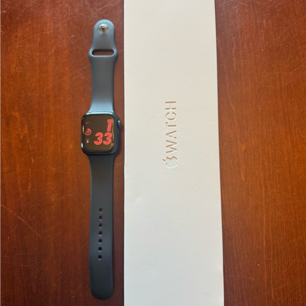 Apple Watch Series 8 - Black GPS Only 41mm